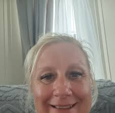 Vicki Earp in people