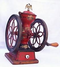 Recherche Vieux Moulin A Cafe Art Objets A Collectionner Laurentides Kijiji Antique Coffee Grinder Vintage Appliances Coffee Grinder