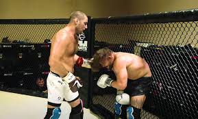 Sean Strickland vs. Navy SEALs - były mistrz UFC zdemolował charakternego  żołnierza na sparingu (VIDEO) - Lowking.pl