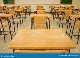 讲堂或学校空的教室有书桌和椅子铁的库存图片. 图片包括有设备, 没人, 商业, 位子, 了解, 办公室- 105627485