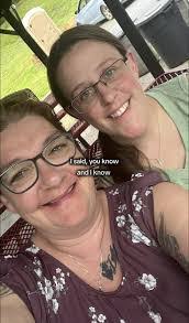 Shannon Lalonde's Instagram, Twitter & Facebook