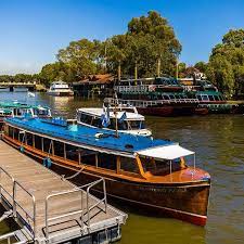 O Delta Del Tigre Esta Localizado A 30 Km De Buenos Aires A Melhor Opcao Para Chegar E Por Trem Ate A Estacao Tigre Onde Logo Em F Wonderful Places Boat Places