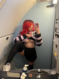 Zoey Di Giacomo ✨ on X: Guess who couldnt wait to “get off” the plane?🤭  DM me AirplaneFun on OF to see what happened 💕 t.coYXScidZTPN  👈🏻 t.coVzictxDI7p  X
