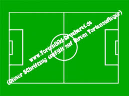 Mini fußball donut, 5 donuts in schachtel mit fußballfeld und fußball, selbstgefärbte baumwolle, rottöne. Tortenbild Druckerei De Fussballfeld Tortenaufleger