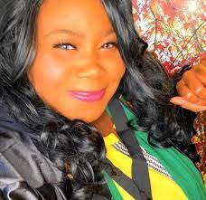 Elizabeth Mcginness's Instagram, Twitter & Facebook