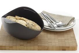 The design of the lékué bread maker prevents moisture from being released, saving us from having to humidify the oven. Celebrate World Bread Day By Picking Up Some Creative Bread