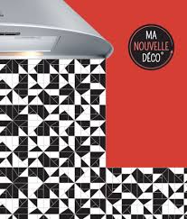 Jouer sur les couleurs pour un rendu graphique élégant. Credence De Cuisine Angele Carreaux De Ciment Graphique Sans Travaux