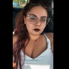 老實說,有人能解釋這邊的反彈嗎? iOS 18.1 更新了表情符號列表,以增加觸控目標的尺寸,並讓貼圖更加顯眼。 誰來幫我瞭解為什麼這會變得差不多...