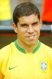 Pemain futsal asal portugal yang memiliki julukan o magico (sang penyihir) lapa. Ricardo Luiz Pozzi Rodrigues Ricardinho June 18 2006 Selecao Brasileira De Futebol Selecao Brasileira Futebol Brasileiro
