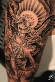 I tatuaggi ad ala sono diventati particolarmente popolari negli ultimi 10 anni. 20 Tatuaggio Arcangelo Michele