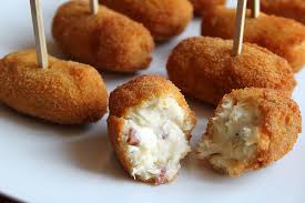 Resultado de imagen de CROQUETAS PASO A PASO DE PESCADO