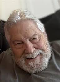 Thomas Berlin's Instagram, Twitter & Facebook