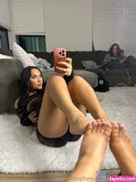 Onlyfans sofialoco18 porn pictures 933