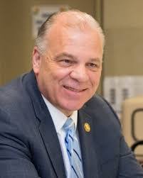 Steven Sweeney's Instagram, Twitter & Facebook