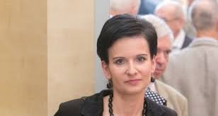 Tytułowy prokurator, czyli kazimierz proch, wraz z komisarzem witoldem kielakiem prowadzą śledztwa dotyczące warszawskich spraw kryminalnych. 6 Lat Wiezienia Dla Anny Habalo Bylej Prokurator Apelacyjnej W Rzeszowie Biznes I Styl