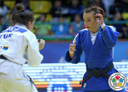 Verder liep de luikse ook een verrekking in haar kuitspier op. Judoinside News Charline Van Snick Celebrates Comeback With Gold In Tashkent