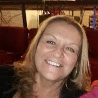 Iris Kalinowski's Instagram, Twitter & Facebook