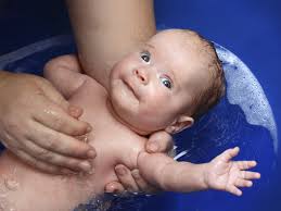 You can buy a small bathtub should you use lotion after bathing a newborn? How To Bathe A Newborn Babycenter