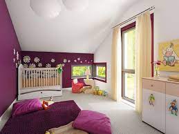 Babyzimmer Kinderzimmer Fur Madchen Mit Dachschrage Einrichten Wandfarbe Lila Wohnideen Inneneinrichtung F Zweifamilienhaus Familien Haus Fertighaus Preis