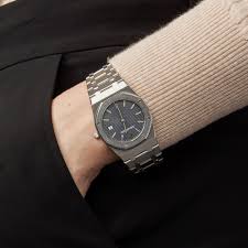 Timeless and versatile, the black hues will seamlessly complement the unique style of its wearer. Audemars Piguet Royal Oak 56175st 1998 W6602 Second Hand Watches