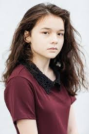 Penelope Good's Instagram, Twitter & Facebook