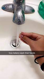 Italian Hand Gesture Meme Dank Memes Amino