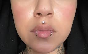 Best primer underneath ysl touché eclat foundation? And what setting  powder/spray and pressed powder do you recommend with it?