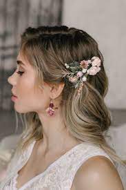 Check spelling or type a new query. 510 Frisuren Mit Blumen Bluten Im Haar Ideen Blumen Im Haar Frisuren Haarkranze
