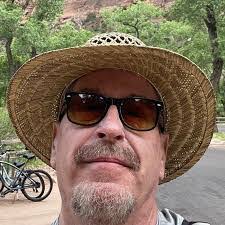 Wayne Mendezona's Instagram, Twitter & Facebook