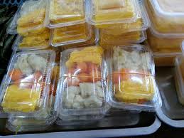 Tapi itulah istimewanya, juadah dari kelantan ini. A Combination Of Local Cakes Jala Emas Bunga Tanjung And Tahi Itik Pasar Besar Siti Khadijah Kota Bharu Resmi Tripadvisor
