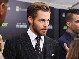 Haircuts For Men 7 Great Celebrity Hairstyles Guy Counseling Chris Pine Hair Chris Pine Beard Chris Pine