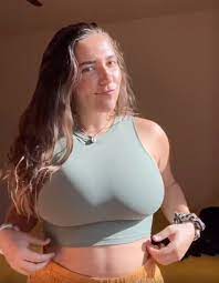 Egirl big tits