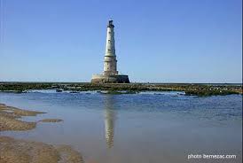 La station balnéaire de royan, les villages pittoresques de talmont et mornac, le phare de cordouan, rochefort et la frégate hermione, le zoo de la palmyre, l'aquarium de la rochelle… Le Phare De Cordouan Bernezac Com
