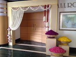 Simple Yet Elegant Venue Entrance Decor