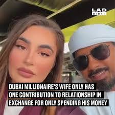 Diana Cashman's Instagram, Twitter & Facebook