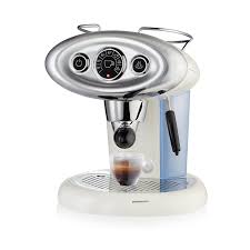 When you purchase a capsule machine you're essentially buying into a particular brand of coffee too. Iperespresso Machine X7 1 Capsule Coffee Machine Illy Shop