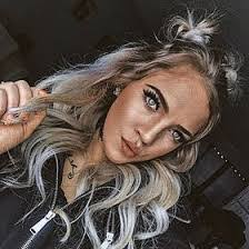 Jessica Bouley's Instagram, Twitter & Facebook