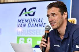 Stad gent tast diep in de buidel om de grond af te voeren richting nederland. Cedric Van Branteghem Assure Qu Il Y Aura Un Memorial Van Damme Le 4 Septembre