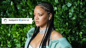 Ces robes de vengeance devenues cultes. Rihanna Tells Fan To Grow Up After They Demand A New Album Capital