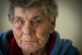 Elderly victim of knifepoint robbery moves into new Cork home