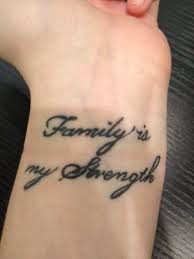 Unikatowe, personalizowane i ręcznie robione przedmioty z wydruki cyfrowe naszych sklepów. Family Quotes And Sayings Tattoos Tattoo Quotes About Family Meaningful Tattoos For Family Family Tattoos Family Quotes Tattoos