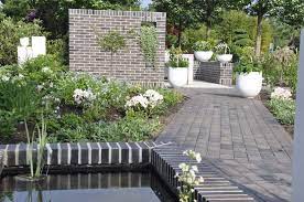 Der wohl bekannteste »weiße garten«, ist »the white garden of sissinghurst castle«. Park Der Garten Weisser Garten