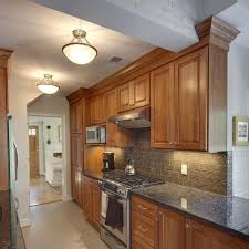 Honey Oak Trim Design Ideas Pictures Remodel And Decor Kitchen Design Honey Oak Trim Oak Kitchen Cabinets