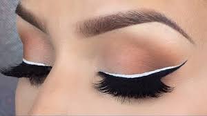 Keren Juga Girls Pakai Eyeliner Putih Ini Cara Menggunakannya