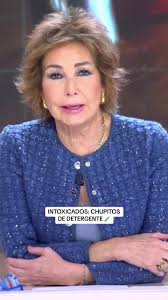 El Traje De Miss Tangandia Reciclado De Botellas