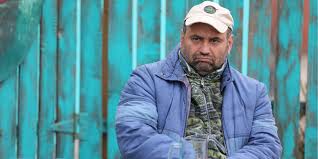 Check spelling or type a new query. Pro Tv Adrian VÄƒncicÄƒ Alias Celentano Din Las FierbinÈ›i Are O Familie SuperbÄƒ Cum AratÄƒ SoÈ›ia È™i Cele DouÄƒ Fiice Ale Actorului