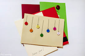 Vrei sa ai si tu o contributie in realizarea acestora? 5 Idei De Felicitari Pentru Craciun Facute Cu Nasturi Fun Parenting By Cristina Buja