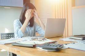 What is a main reason why entrepreneurs experience daily stress? How Entrepreneurs Have The Most Stressful Yet Most Satisfying Jobs