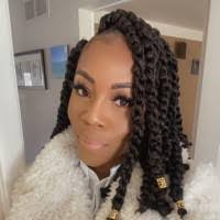 Jocelyn Dillard's Instagram, Twitter & Facebook