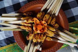 Selanjutnya iris tipis batang serai bagian dalam. 10 Traditional Balinese Dishes You Need To Try